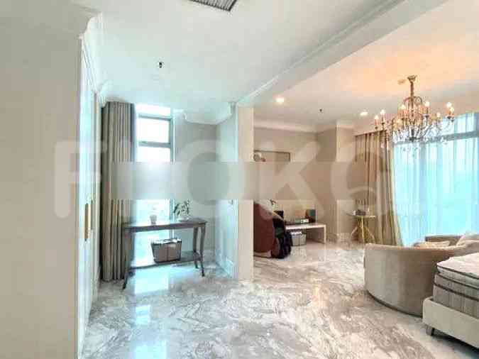 320 sqm, 33rd floor, 3 BR apartment for sale in Cipete 4