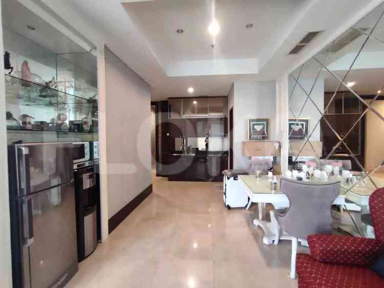 Dijual Apartemen 1 BR, Lantai 2, Luas 56 m2 di Gatot Subroto 6