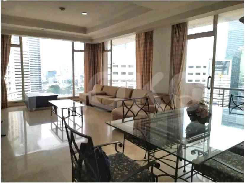 178 sqm, 18th floor, 3 BR apartment for sale in Tanah Abang 5