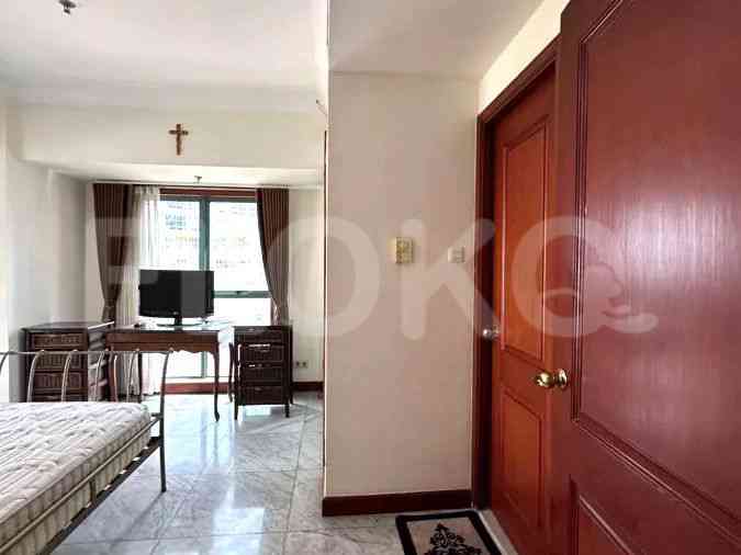 Dijual Apartemen 3 BR, Lantai 10, Luas 130 m2 di Karet Tengsin 5