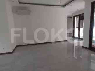 1509 sqm, 9 BR house for rent in Jl Patra Kuningan, Mega Kuningan 3