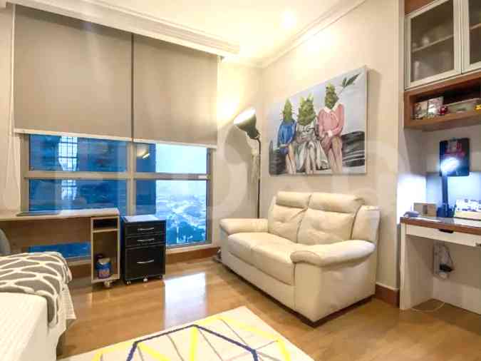 180 sqm, 25th floor, 3 BR apartment for sale in Kebayoran Baru 6