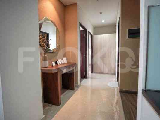 Dijual Apartemen 2 BR, Lantai 8, Luas 109 m2 di Senayan 2