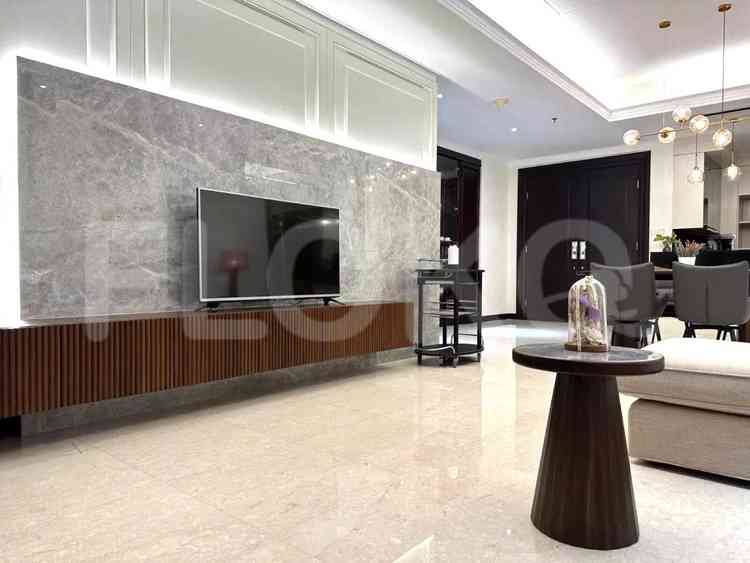 Dijual Apartemen 3 BR, Lantai 11, Luas 157 m2 di Menteng 4