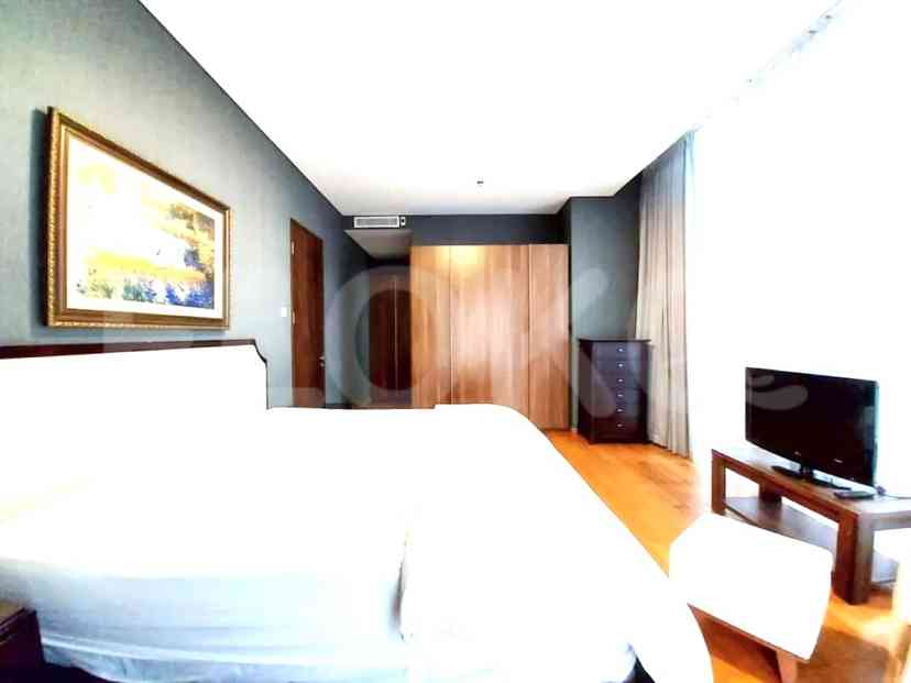 207 sqm, 11th floor, 3 BR apartment for sale in Kebayoran Baru 1