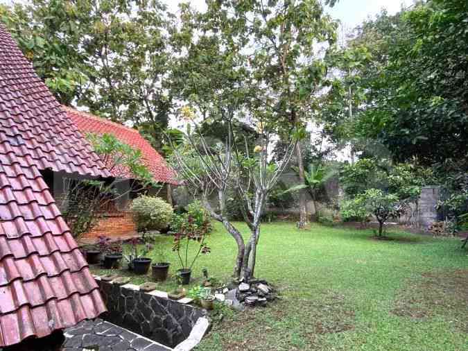 200 sqm, 6 BR house for sale in Jl. Moh Kahfi I, Ragunan 7