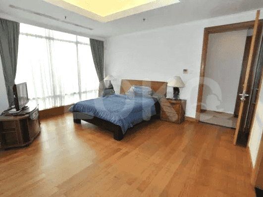 157 sqm, 52nd floor, 2 BR apartment for sale in Menteng 3