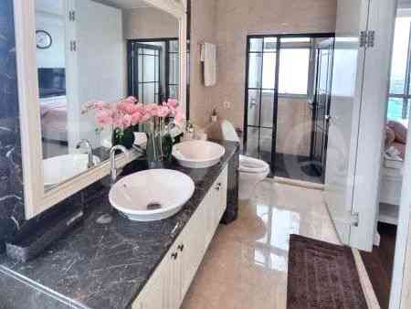 Dijual Apartemen 3 BR, Lantai 7, Luas 207 m2 di Tanah Abang 3