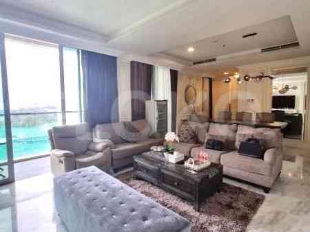 Dijual Apartemen 3 BR, Lantai 7, Luas 207 m2 di Tanah Abang 1