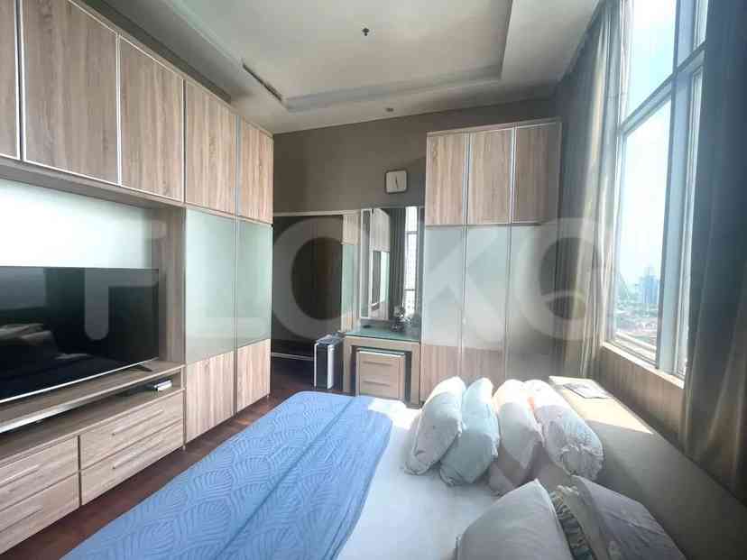 230 sqm, 20th floor, 3 BR apartment for sale in Tanah Abang 6