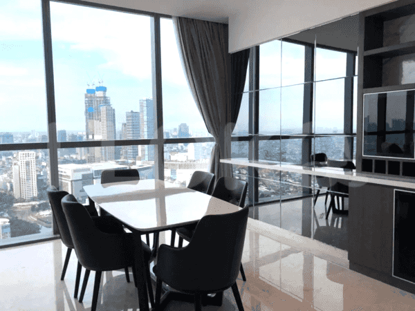 169 sqm, 45th floor, 3 BR apartment for sale in Tanah Abang 3