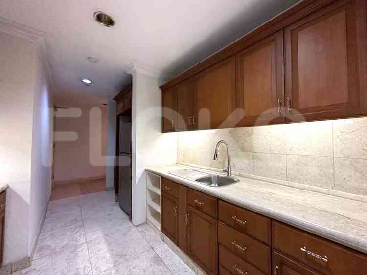 130 sqm, 10th floor, 2 BR apartment for sale in Tanah Abang 5