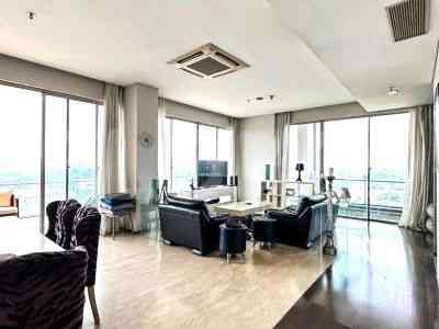 308 sqm, 14th floor, 3 BR apartment for sale in Mampang Prapatan 2