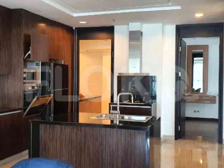 204 sqm, 28th floor, 3 BR apartment for sale in Mampang Prapatan 2