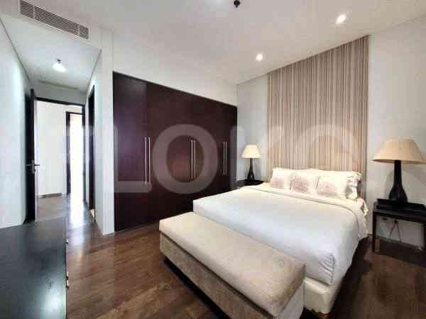 Dijual Apartemen 3 BR, Lantai 10, Luas 303 m2 di Mampang Prapatan 3