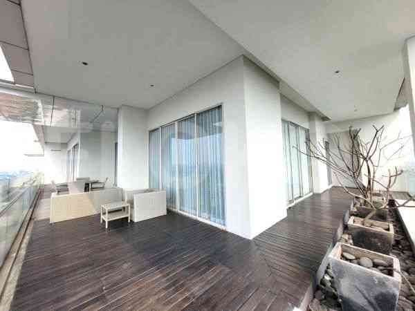 303 sqm, 10th floor, 3 BR apartment for sale in Mampang Prapatan 1