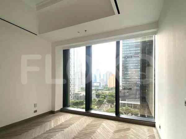 351 sqm, 20th floor, 4 BR apartment for sale in Kebayoran Baru 4