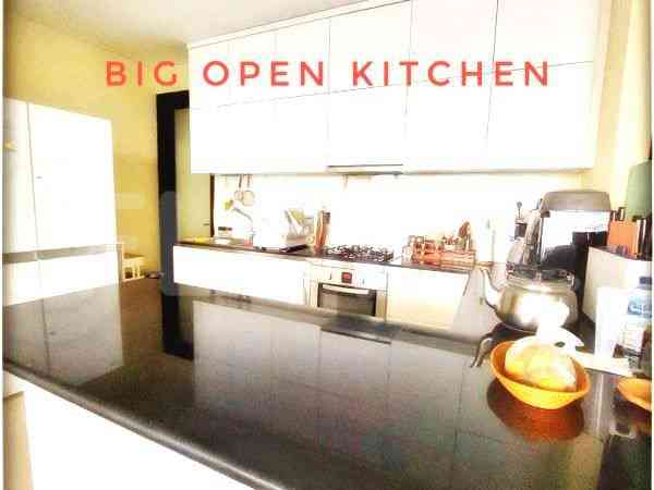 190 sqm, 14th floor, 3 BR apartment for sale in Mampang Prapatan 3