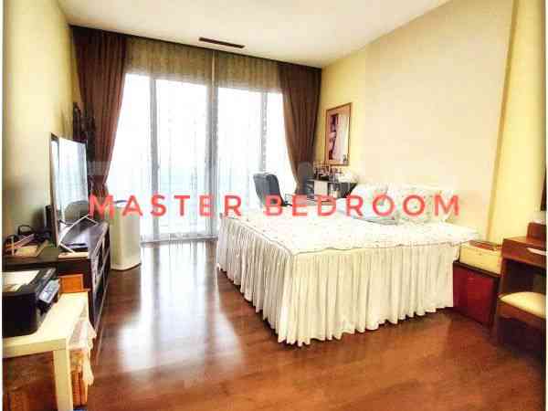 190 sqm, 14th floor, 3 BR apartment for sale in Mampang Prapatan 1