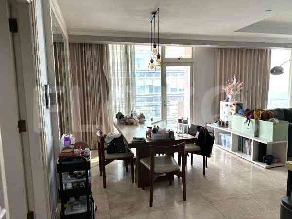 172 sqm, 1st floor, 3 BR apartment for sale in Tanah Abang 4