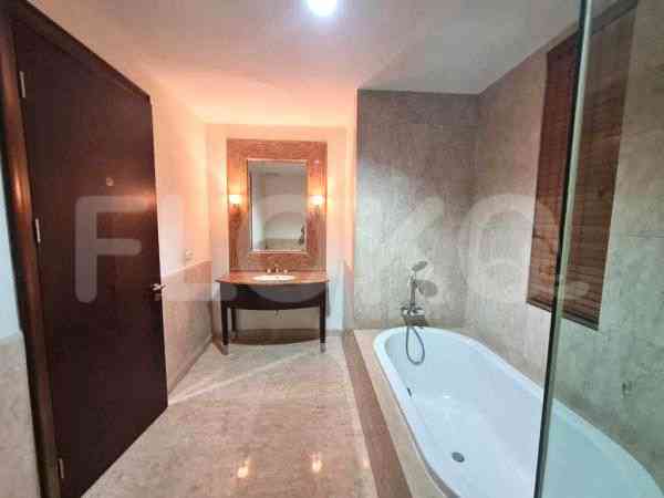 153 sqm, 9th floor, 2 BR apartment for sale in Gandaria 4