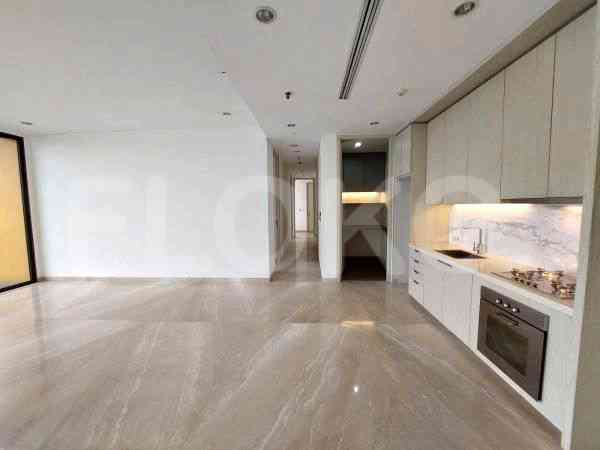 176 sqm, 10th floor, 3 BR apartment for sale in TB Simatupang 1