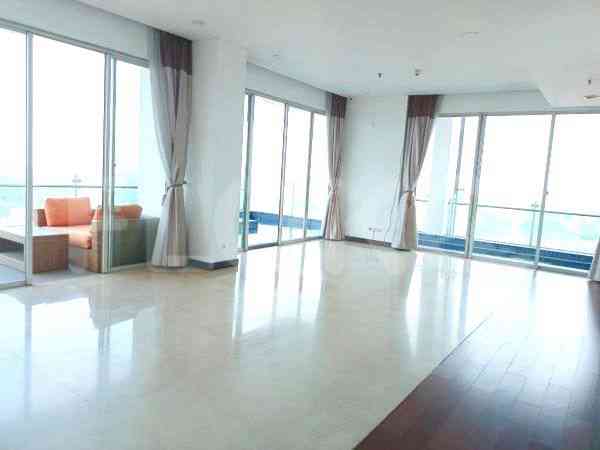 Dijual Apartemen 3 BR, Lantai 13, Luas 195 m2 di Mampang Prapatan 4