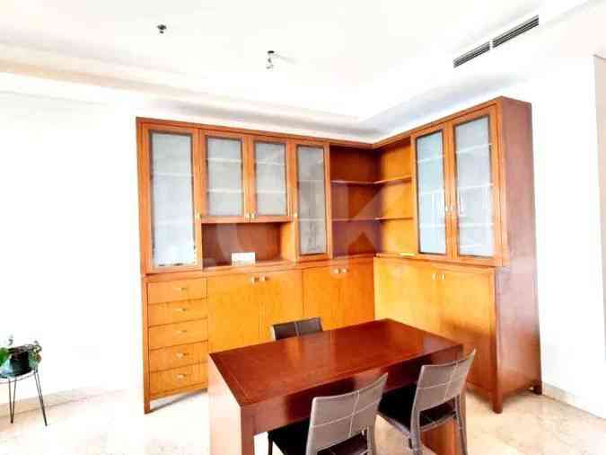 Dijual Apartemen 3 BR, Lantai 10, Luas 235 m2 di Tanah Abang 4