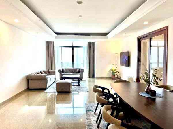 269 sqm, 29th floor, 4 BR apartment for sale in Cipete 2