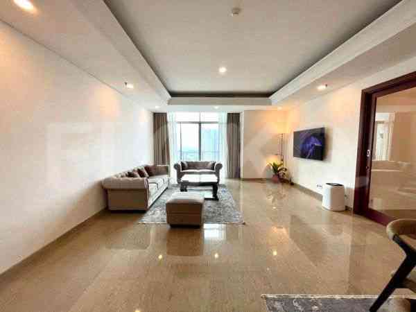 262 sqm, 30th floor, 4 BR apartment for sale in Cipete 1