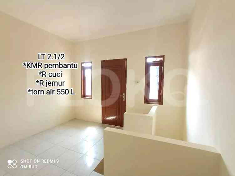 60 sqm, 4 BR house for sale in Jl. H. Balok Kalisari, Pasar Rebo 6