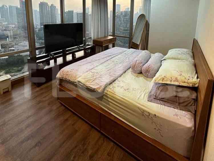 186 sqm, 15th floor, 3 BR apartment for sale in Kuningan 3