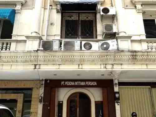 300 sqm, shophouse for sale in Jl. Merpati, Tebet 4