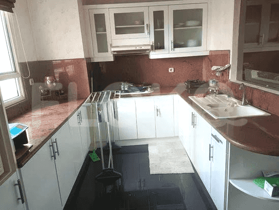 165 sqm, 20th floor, 3 BR apartment for sale in Teuku Nyak Arief 6