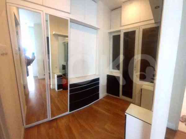 Dijual Apartemen 3 BR, Lantai 18, Luas 139 m2 di Cipete 4