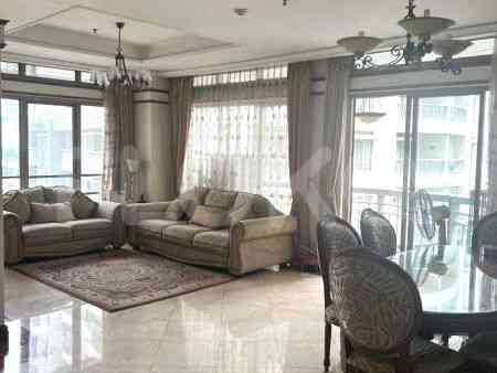 170 sqm, 16th floor, 3 BR apartment for sale in Kuningan 2