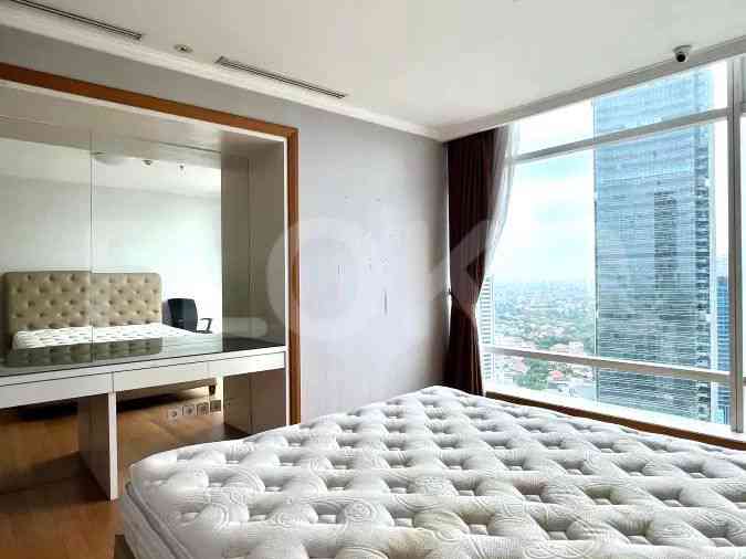 225 sqm, 20th floor, 3 BR apartment for sale in Menteng 3