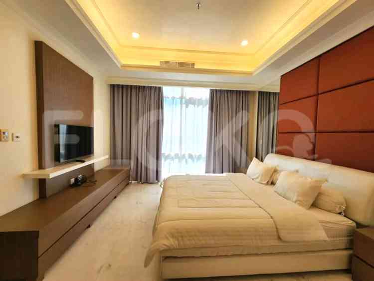 Dijual Apartemen 3 BR, Lantai 16, Luas 157 m2 di Simprug 8