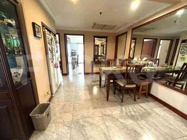 Dijual Apartemen 3 BR, Lantai 11, Luas 134 m2 di Karet Tengsin 3