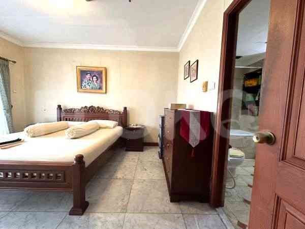 Dijual Apartemen 3 BR, Lantai 11, Luas 134 m2 di Karet Tengsin 5