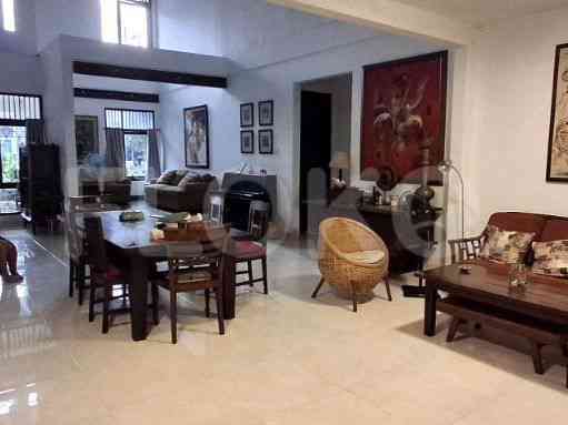 Dijual Rumah 3 BR, Luas 375 m2 di Bintaro Sektor 3A, Bintaro 4
