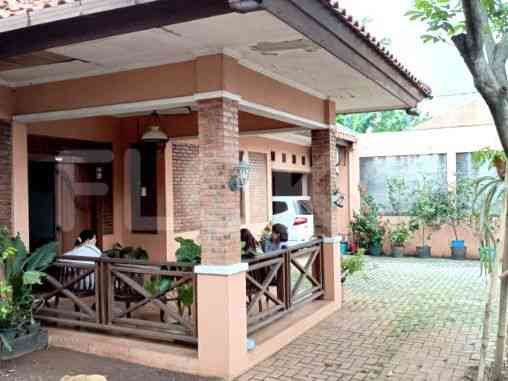 Dijual Rumah 3 BR, Luas 300 m2 di Pamulang, Tangerang 2