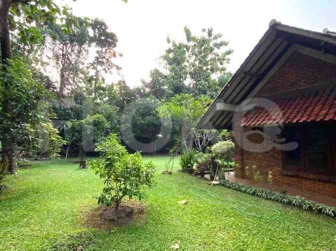 Dijual Rumah 6 BR, Luas 200 m2 di Jl. Moh Kahfi I, Ragunan 10