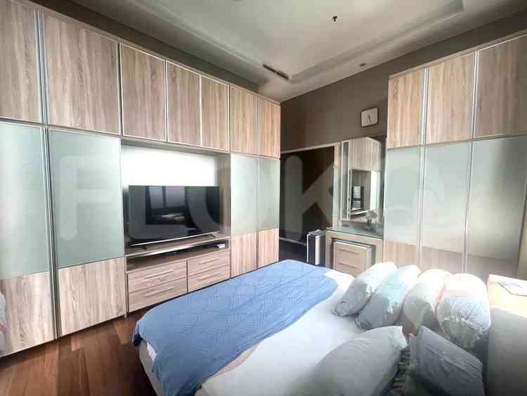 230 sqm, 20th floor, 3 BR apartment for sale in Tanah Abang 4