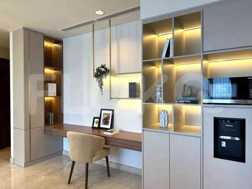 186 sqm, 27th floor, 3 BR apartment for sale in Kuningan 2