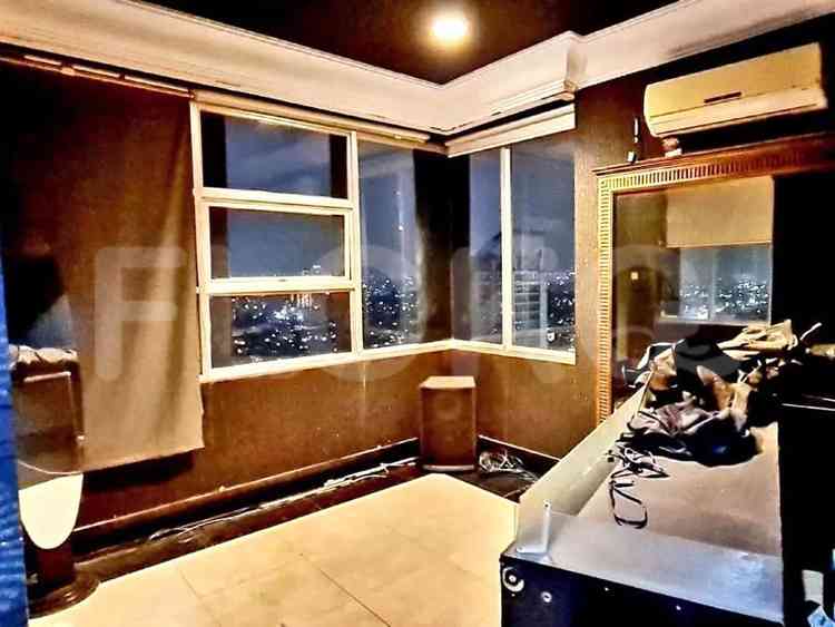 300 sqm, 32nd floor, 5 BR apartment for sale in Tebet 4