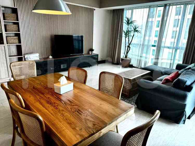 Dijual Apartemen 2 BR, Lantai 25, Luas 127 m2 di Tebet 2