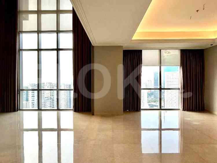 363 sqm, 37th floor, 4 BR apartment for sale in Sudirman 4