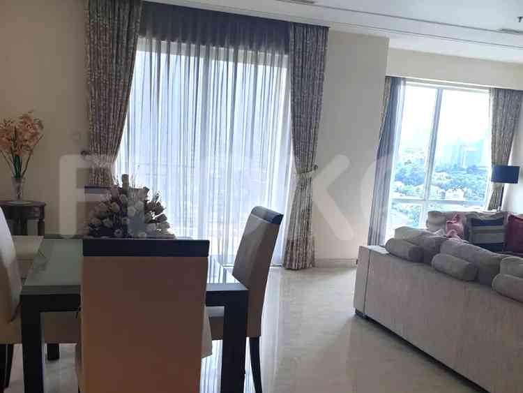 200 sqm, 7th floor, 3 BR apartment for sale in Gandaria 6