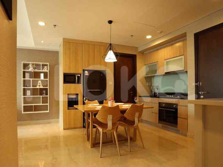 203 sqm, 4th floor, 3 BR apartment for sale in Kebayoran Lama 4